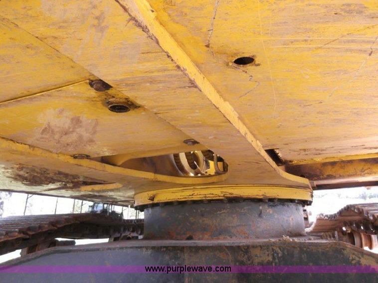 image for item B1496 2000 Komatsu PC150LC-6K excavator