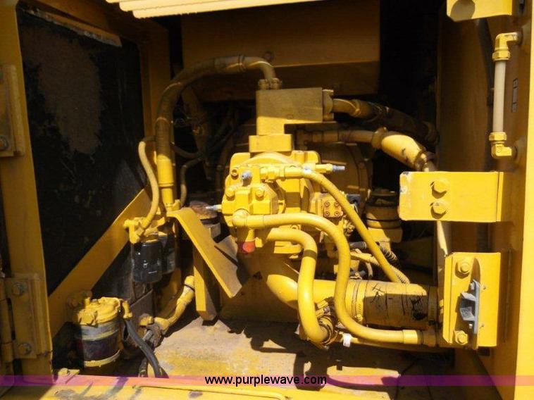 image for item B1496 2000 Komatsu PC150LC-6K excavator
