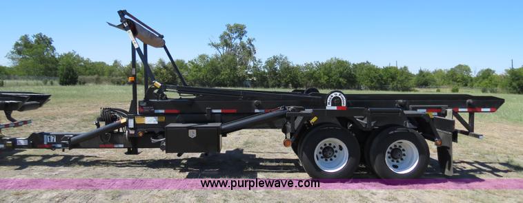image for item B2478 2007 G&H 1700L 24' roll-off pup trailer