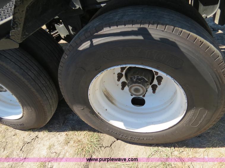 image for item B2478 2007 G&H 1700L 24' roll-off pup trailer