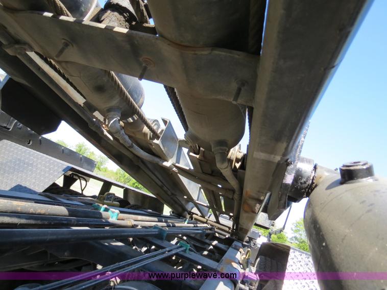 image for item B2478 2007 G&H 1700L 24' roll-off pup trailer