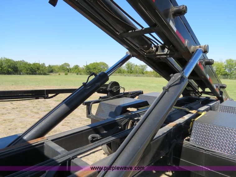 image for item B2478 2007 G&H 1700L 24' roll-off pup trailer