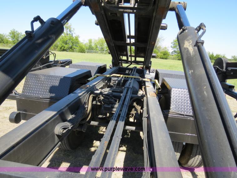 image for item B2478 2007 G&H 1700L 24' roll-off pup trailer