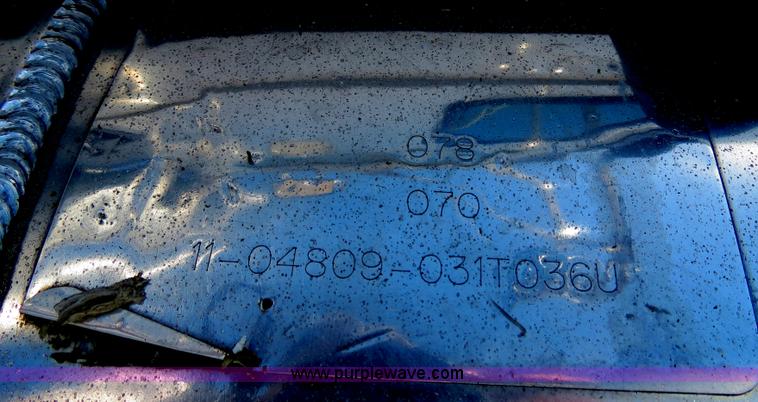 image for item B2479 2007 Peterbilt 357 roll-off semi truck