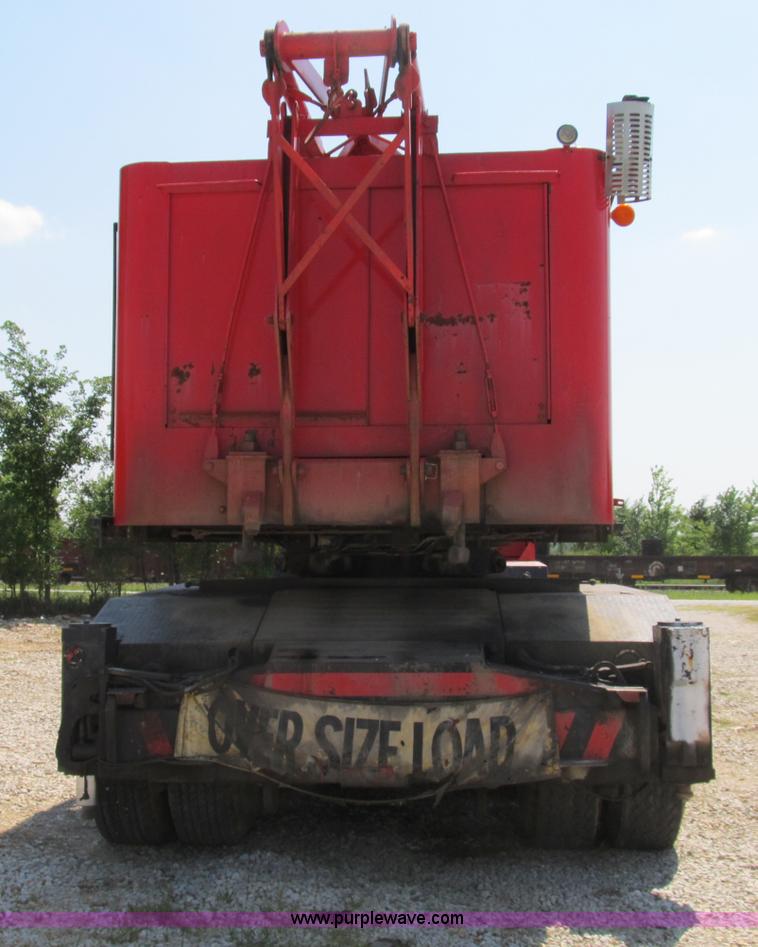 image for item B2731 FMC Link-Belt HC-108B truck crane