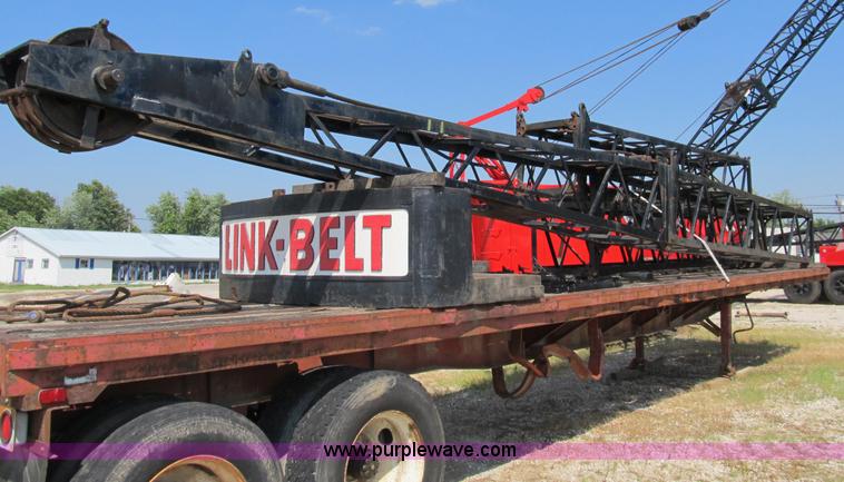 image for item B2731 FMC Link-Belt HC-108B truck crane