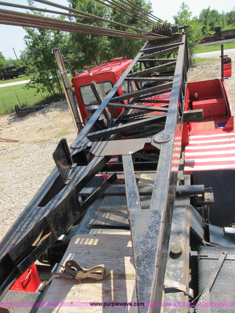 image for item B2731 FMC Link-Belt HC-108B truck crane
