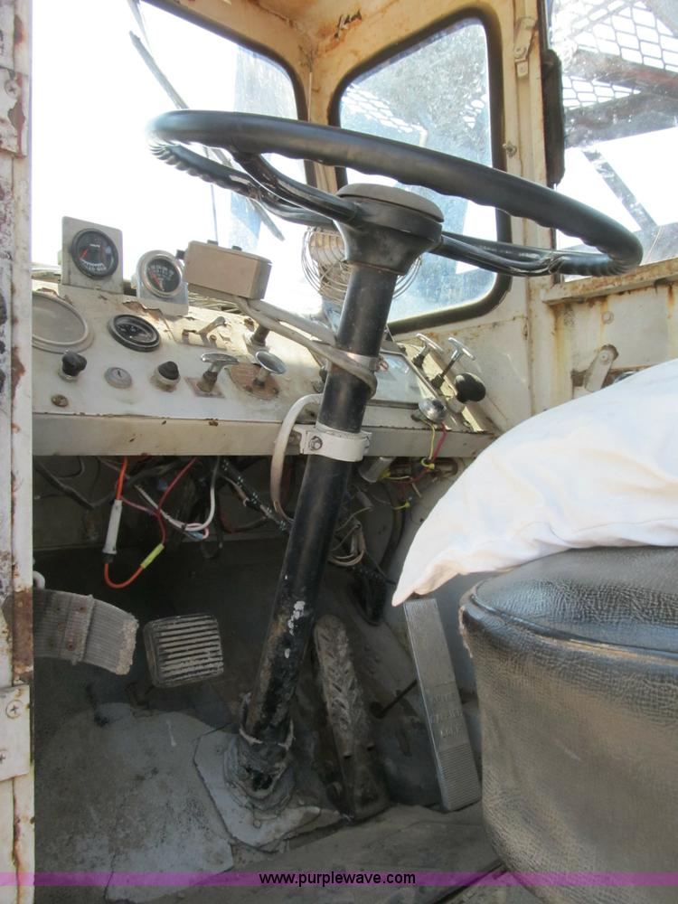 image for item B2731 FMC Link-Belt HC-108B truck crane