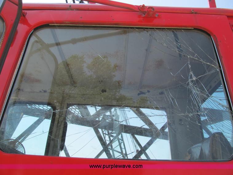 image for item B2731 FMC Link-Belt HC-108B truck crane