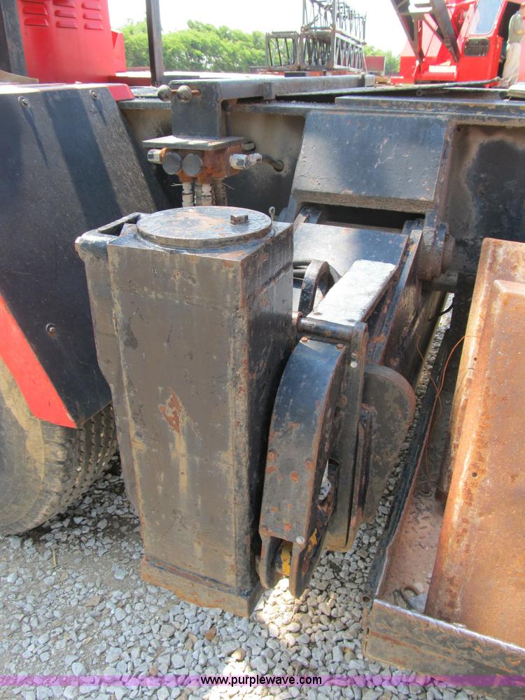 image for item B2731 FMC Link-Belt HC-108B truck crane