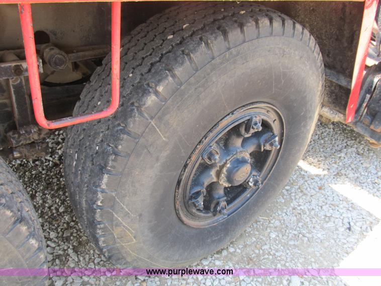 image for item B2731 FMC Link-Belt HC-108B truck crane