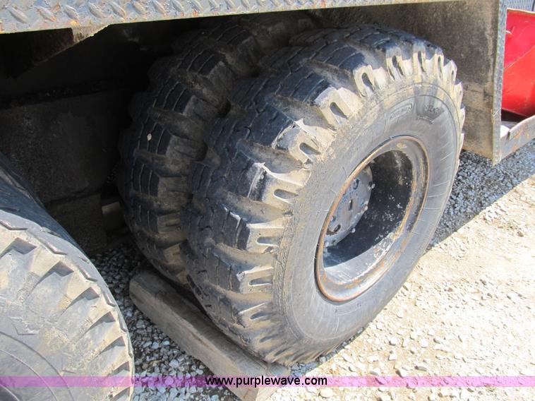 image for item B2731 FMC Link-Belt HC-108B truck crane