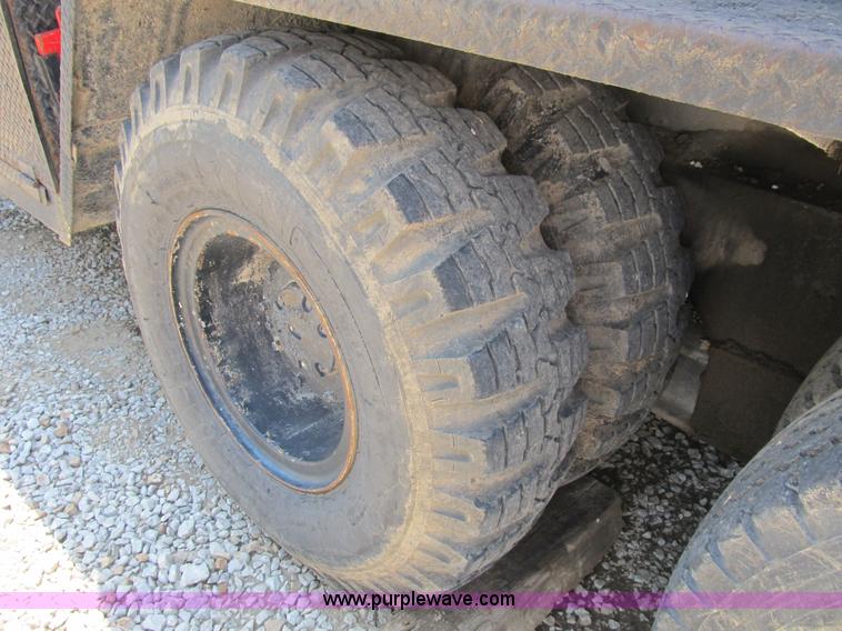 image for item B2731 FMC Link-Belt HC-108B truck crane