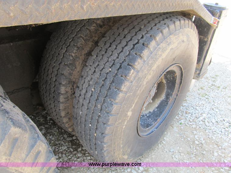 image for item B2731 FMC Link-Belt HC-108B truck crane