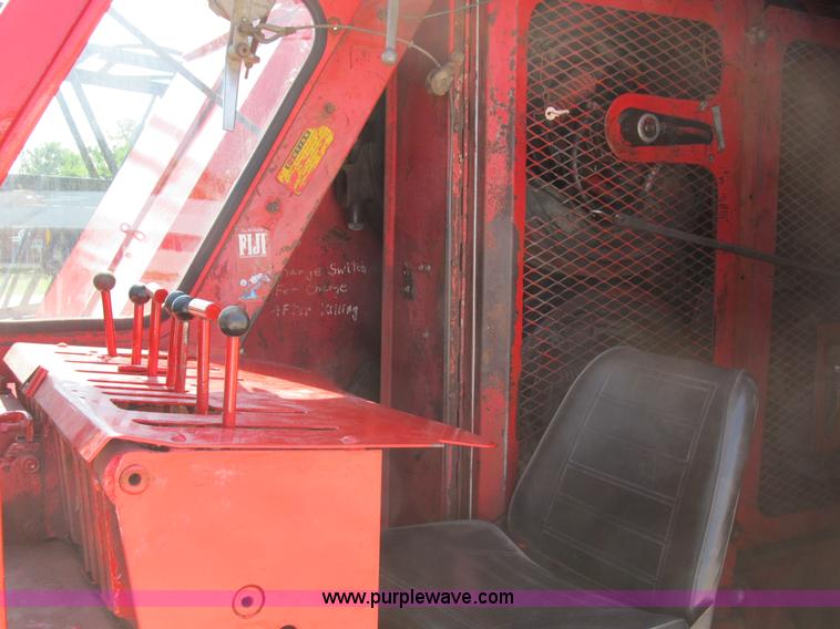 image for item B2732 Link-Belt  LS-108B crawler crane