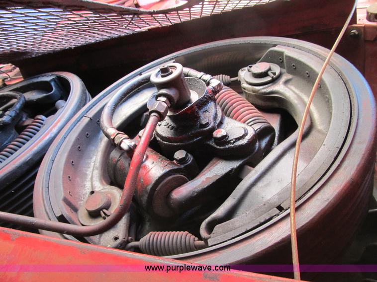 image for item B2732 Link-Belt  LS-108B crawler crane