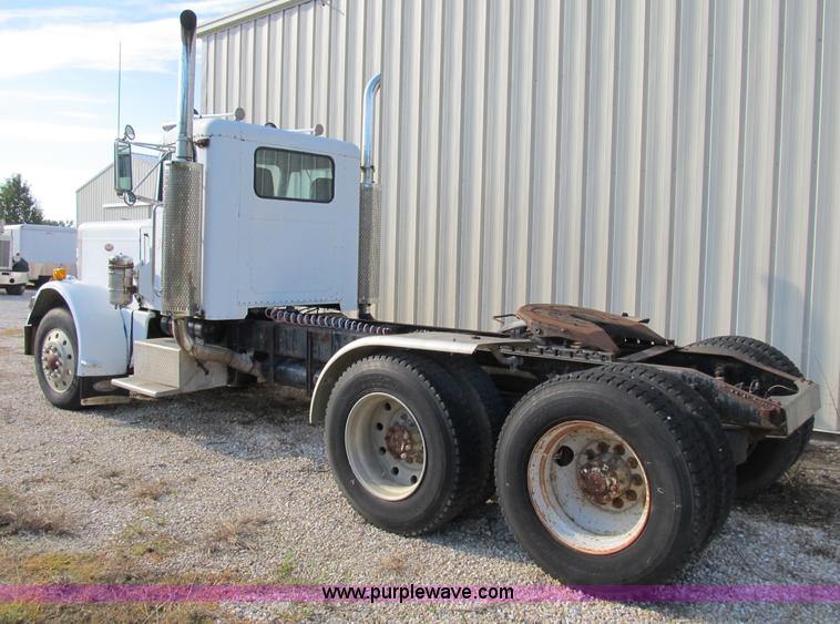 image for item B2860 1979 Peterbilt 359 semi truck