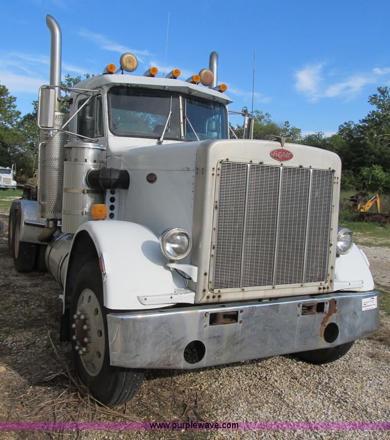 image for item B2860 1979 Peterbilt 359 semi truck
