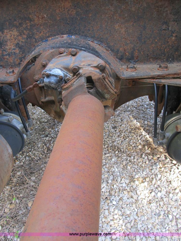 image for item B2860 1979 Peterbilt 359 semi truck