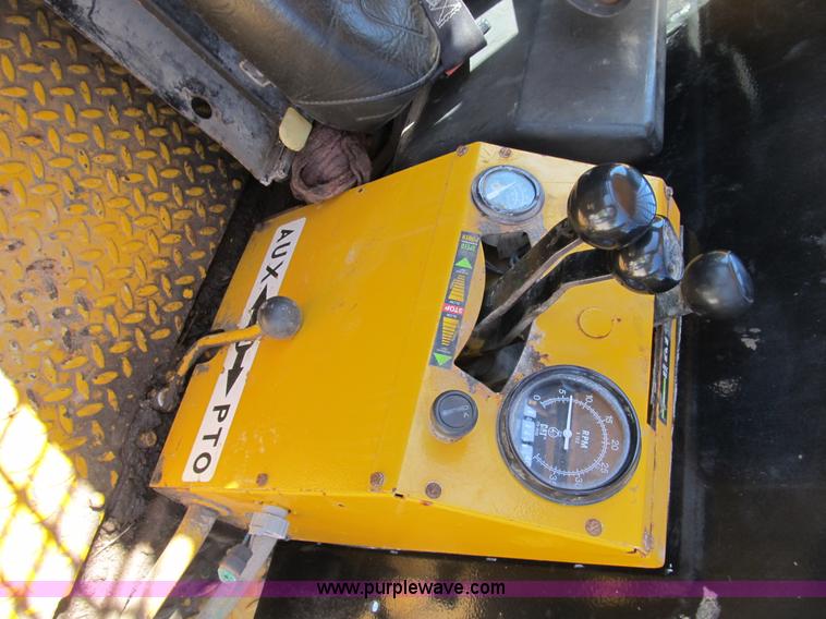 image for item B2873 ASV 4810 Posi-Track track skid steer