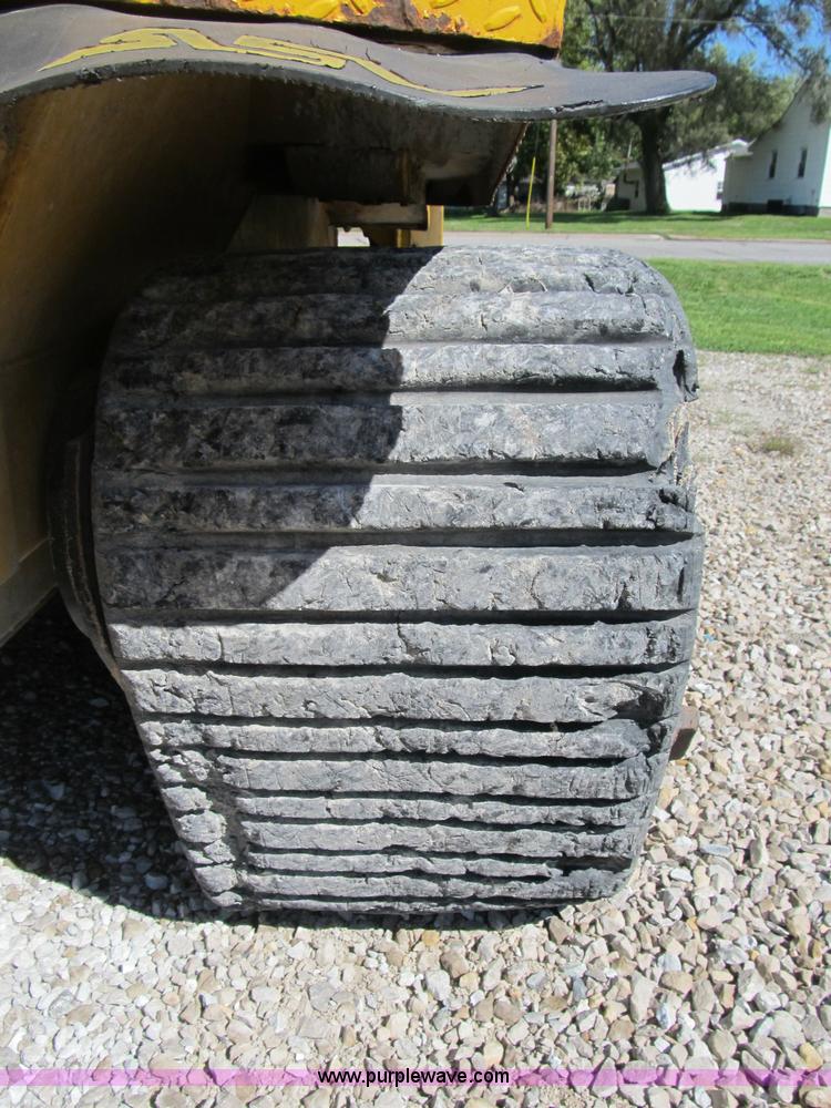 image for item B2873 ASV 4810 Posi-Track track skid steer