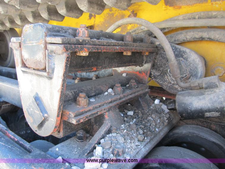 image for item B2873 ASV 4810 Posi-Track track skid steer