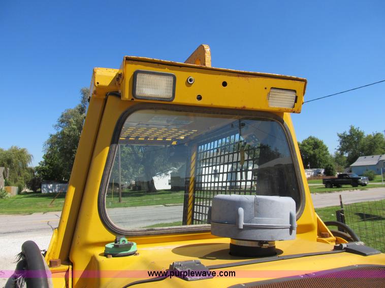 image for item B2873 ASV 4810 Posi-Track track skid steer