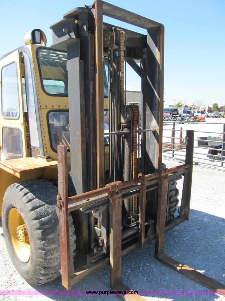 image for item B2874 Caterpillar R50 rough terrain forklift