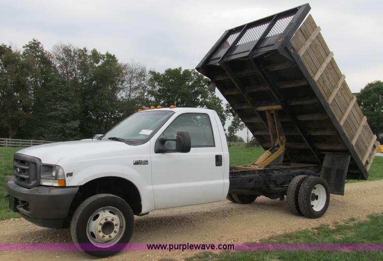image for item B2878 2003 Ford F450 XL Super Duty dump truck