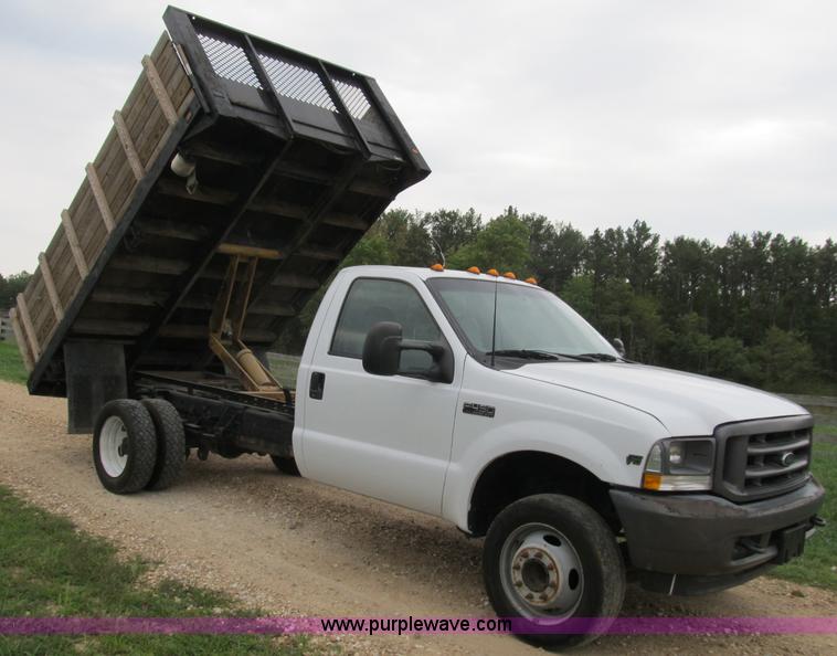 image for item B2878 2003 Ford F450 XL Super Duty dump truck