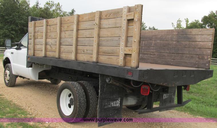 image for item B2878 2003 Ford F450 XL Super Duty dump truck