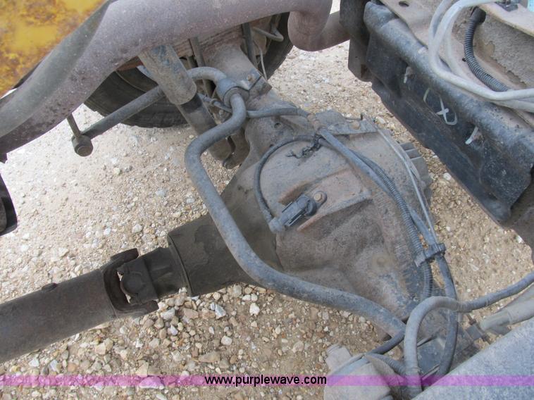 image for item B2878 2003 Ford F450 XL Super Duty dump truck