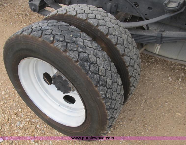 image for item B2878 2003 Ford F450 XL Super Duty dump truck