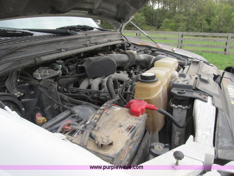 image for item B2878 2003 Ford F450 XL Super Duty dump truck