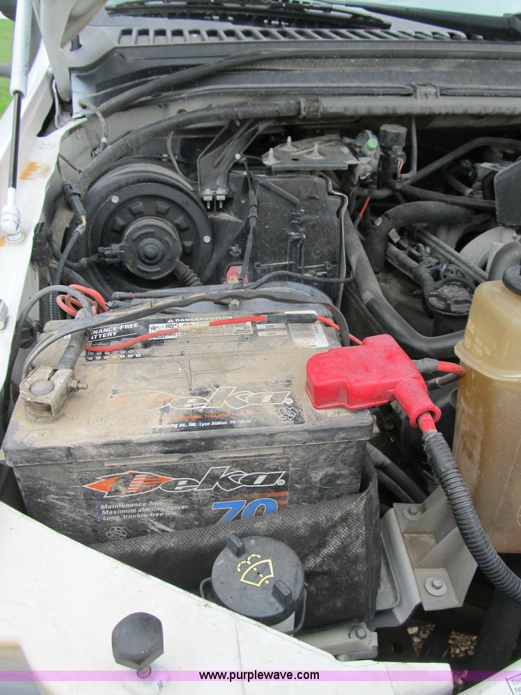 image for item B2878 2003 Ford F450 XL Super Duty dump truck