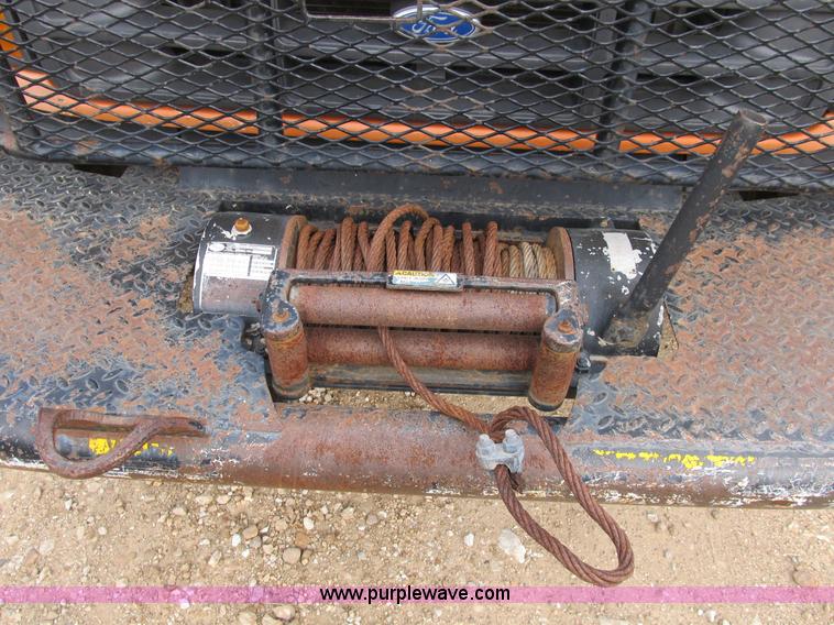 image for item B2881 1997 Ford F450 Super Duty flatbed pickup truck