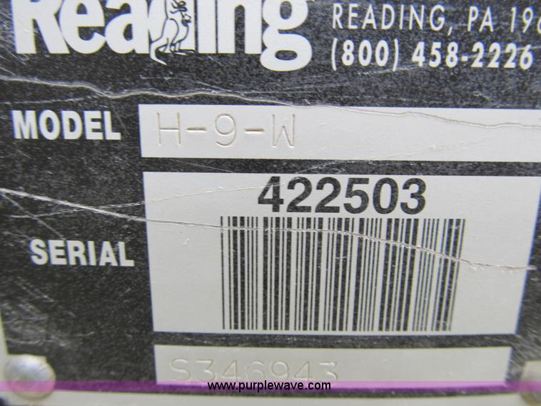 image for item B2881 1997 Ford F450 Super Duty flatbed pickup truck