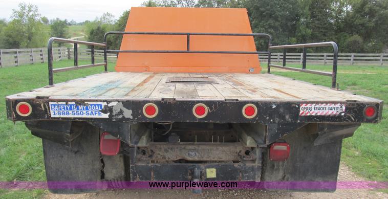 image for item B2881 1997 Ford F450 Super Duty flatbed pickup truck