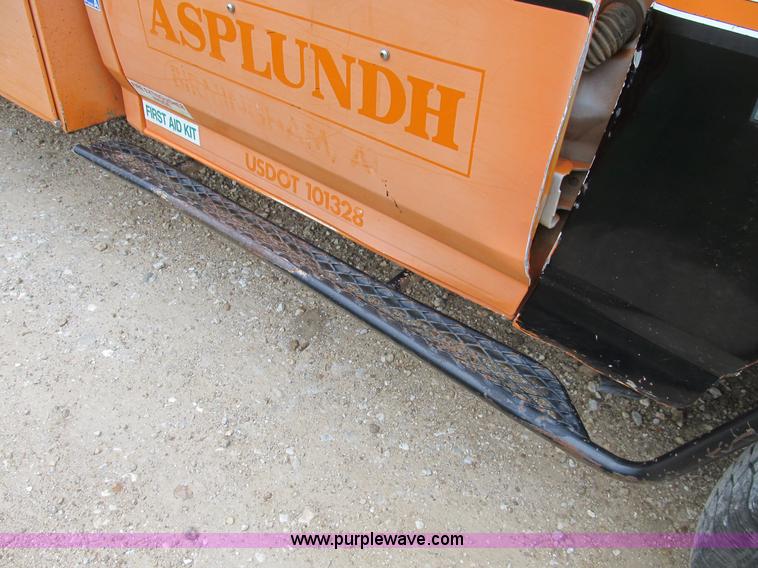 image for item B2881 1997 Ford F450 Super Duty flatbed pickup truck