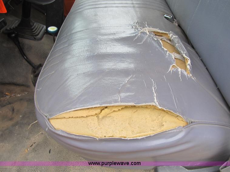 image for item B2881 1997 Ford F450 Super Duty flatbed pickup truck