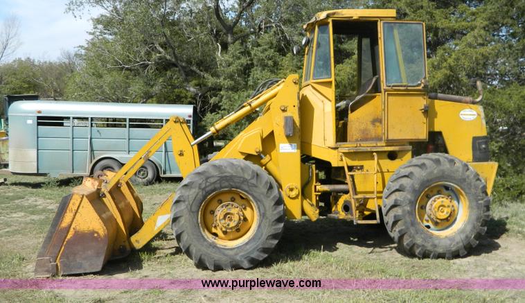 image for item B3887 Allis 840 wheel loader