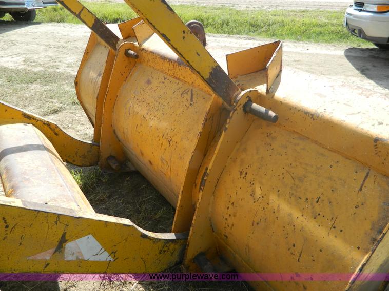 image for item B3887 Allis 840 wheel loader