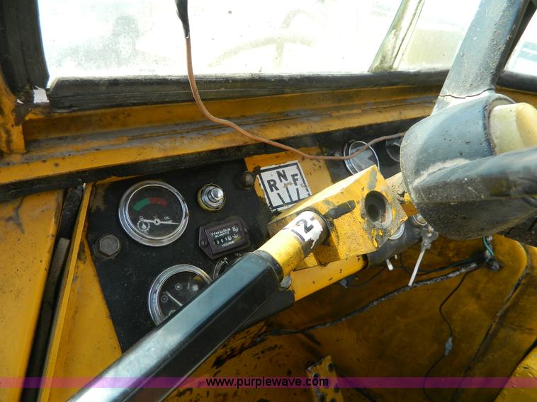 image for item B3887 Allis 840 wheel loader