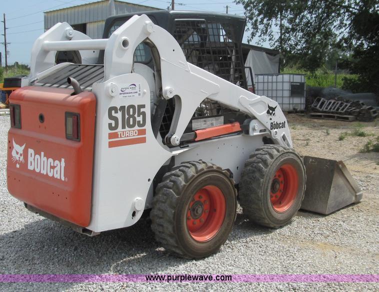 image for item B6377 2003 Bobcat S185 skid steer