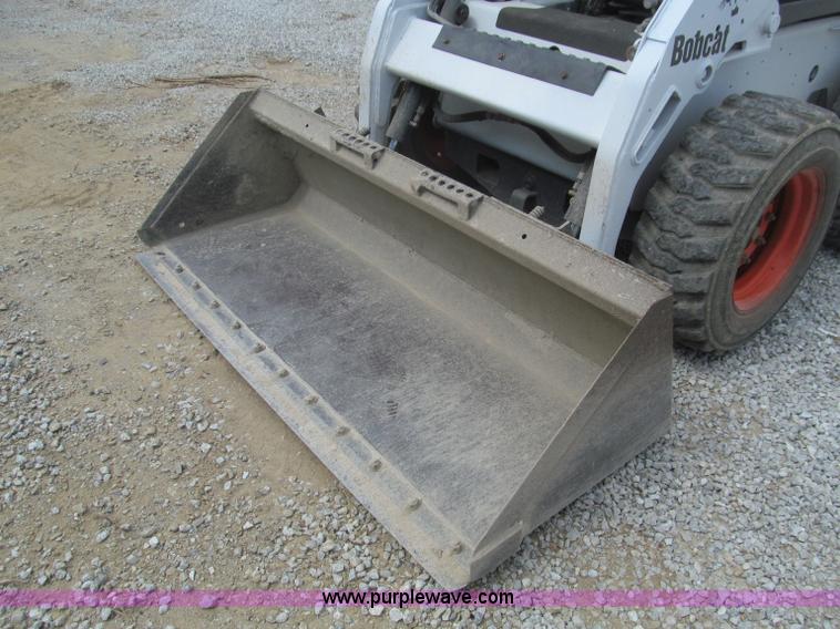 image for item B6377 2003 Bobcat S185 skid steer