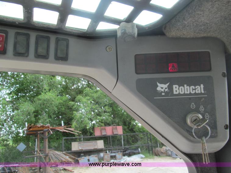 image for item B6377 2003 Bobcat S185 skid steer