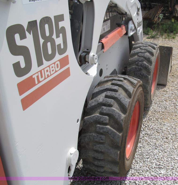 image for item B6377 2003 Bobcat S185 skid steer