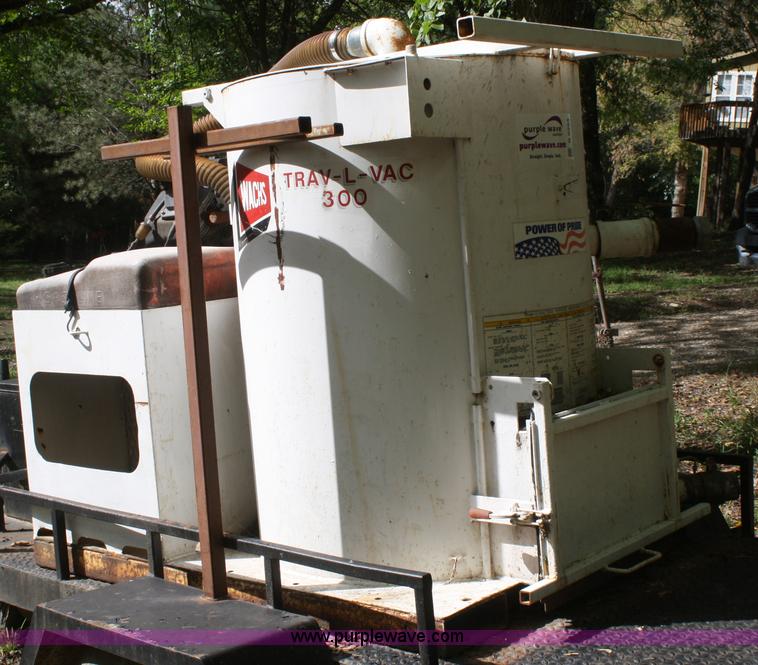 image for item B6993 Trav-L-Vac 300 vacuum unit