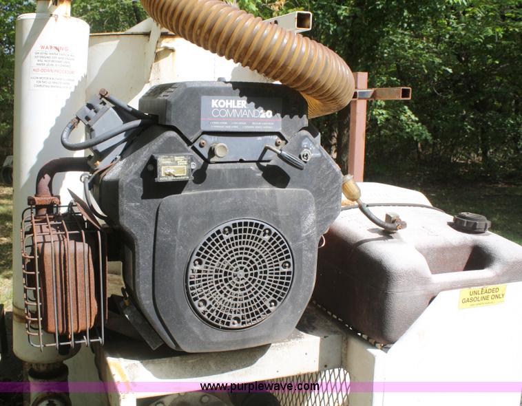 image for item B6993 Trav-L-Vac 300 vacuum unit