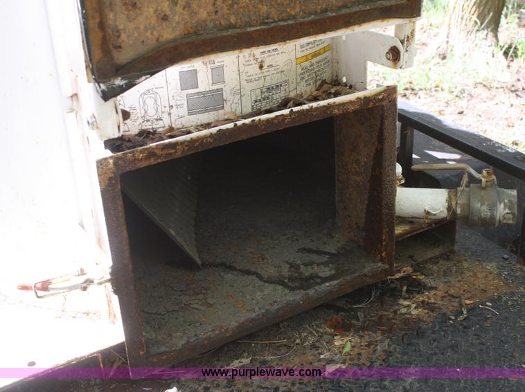 image for item B6993 Trav-L-Vac 300 vacuum unit